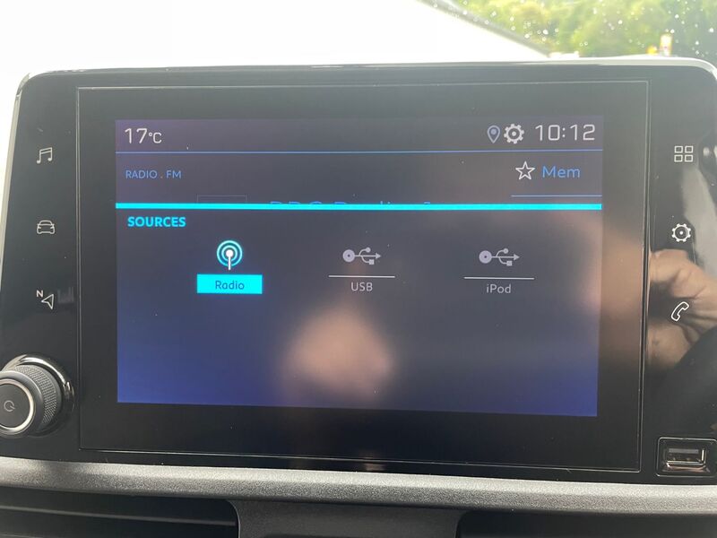 PEUGEOT PARTNER