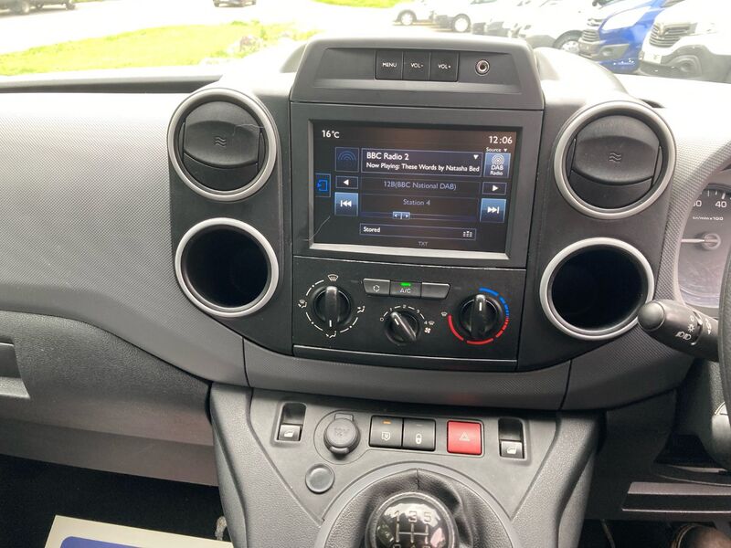 PEUGEOT PARTNER